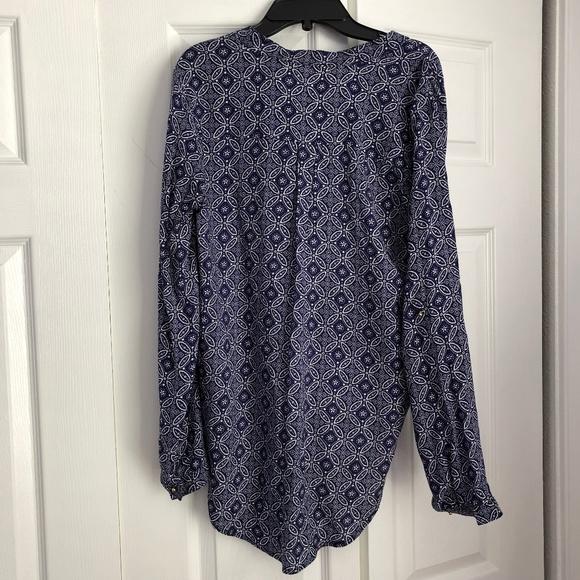 SOLD Anthropolgie (Love Tree Happens) Med Blouse - Picture 2 of 8